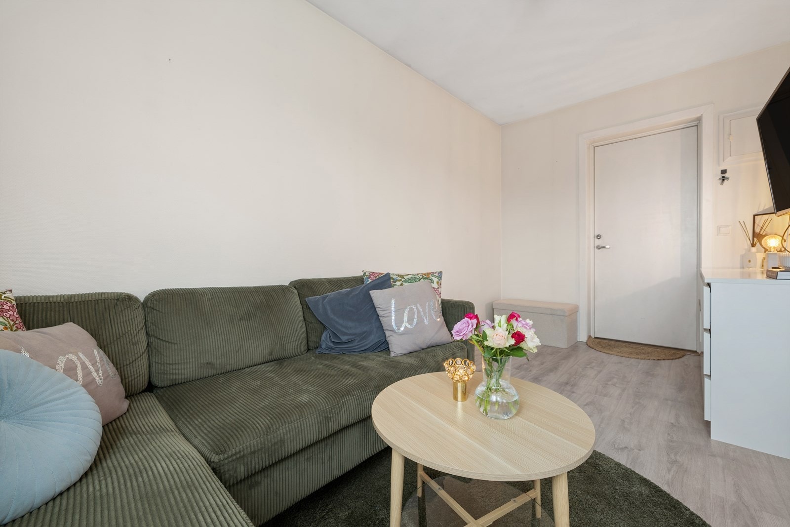 Liten og koselig selveierleilighet Galleribilde
