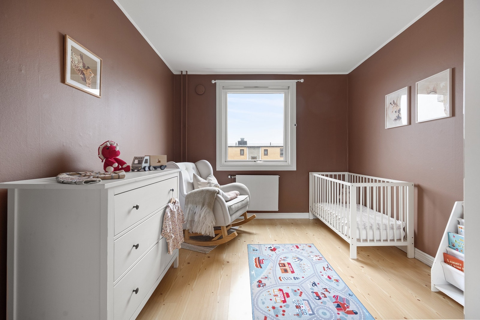 Det andre soverommet egner seg godt som barnerom, gjesterom eller kontor. Galleribilde
