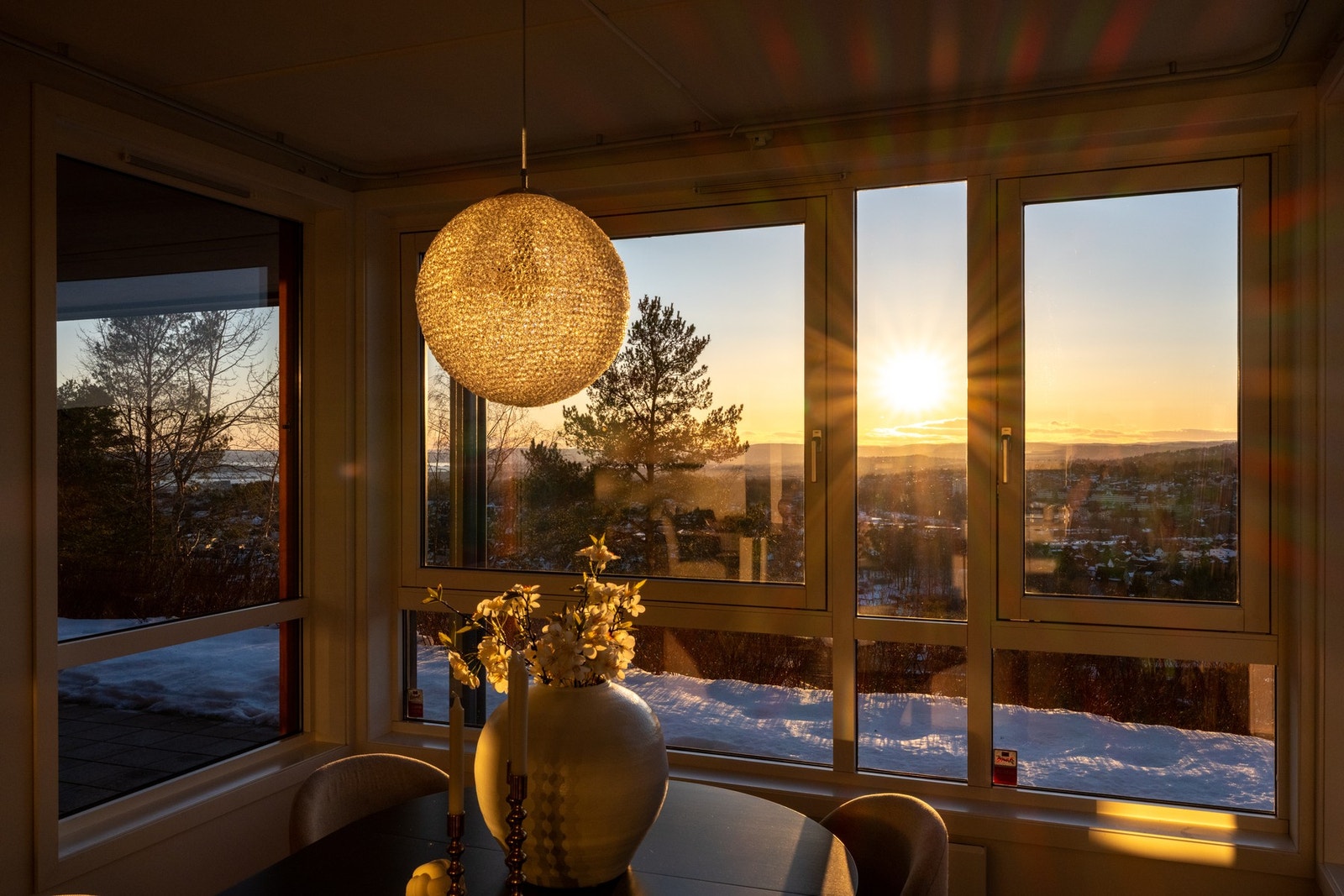 Her kan du nyte flotte solnedganger gjennom hele året. Galleribilde