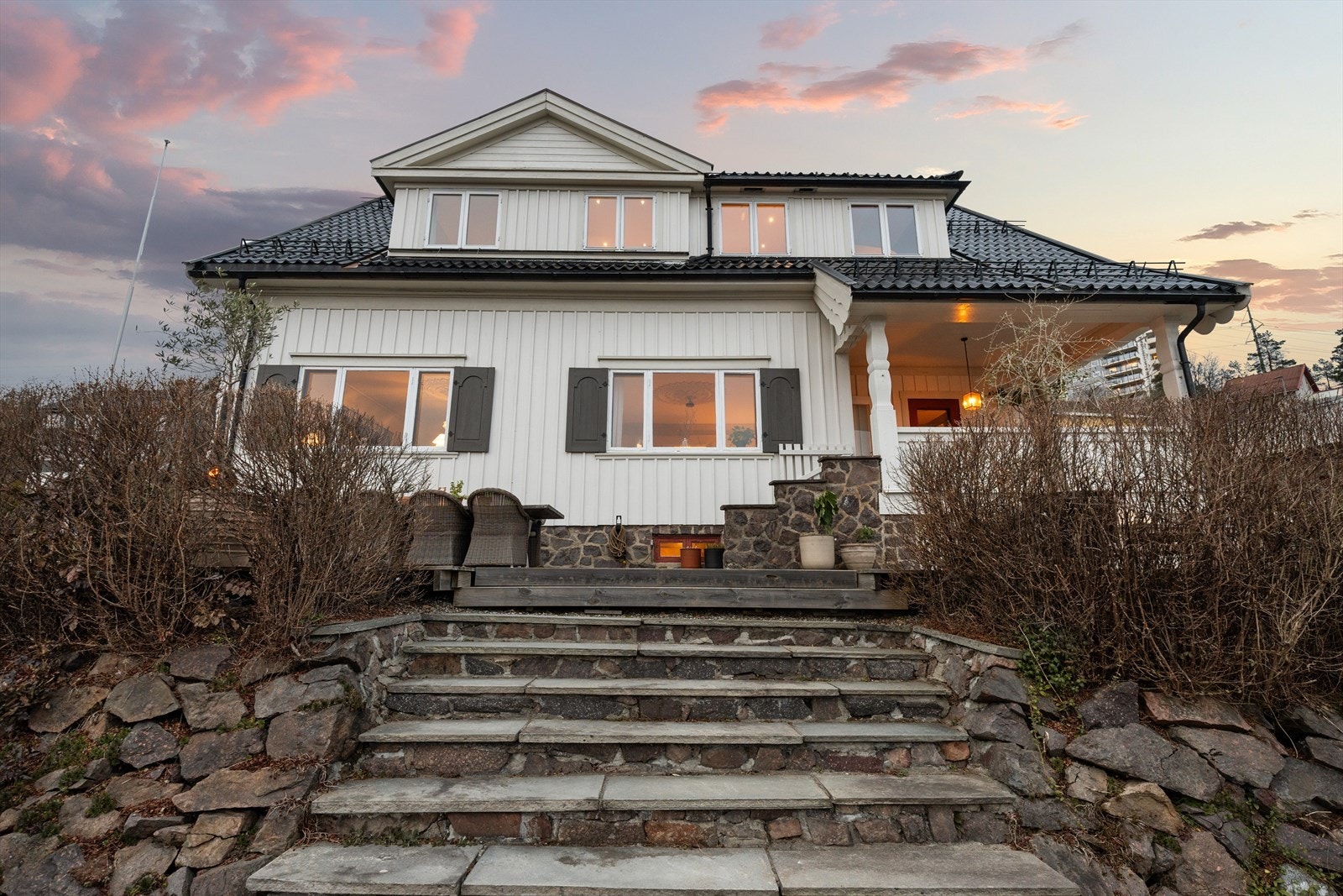 Flotte trapper og støttemurer i naturstein Galleribilde