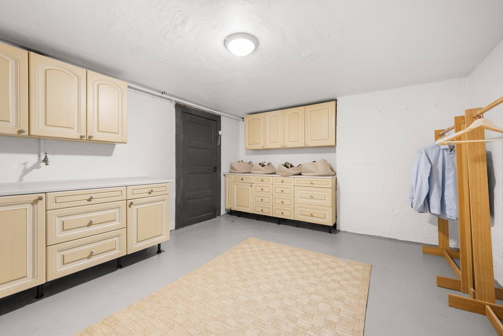 Her er det god plass til både vask, tørk og oppheng Galleribilde