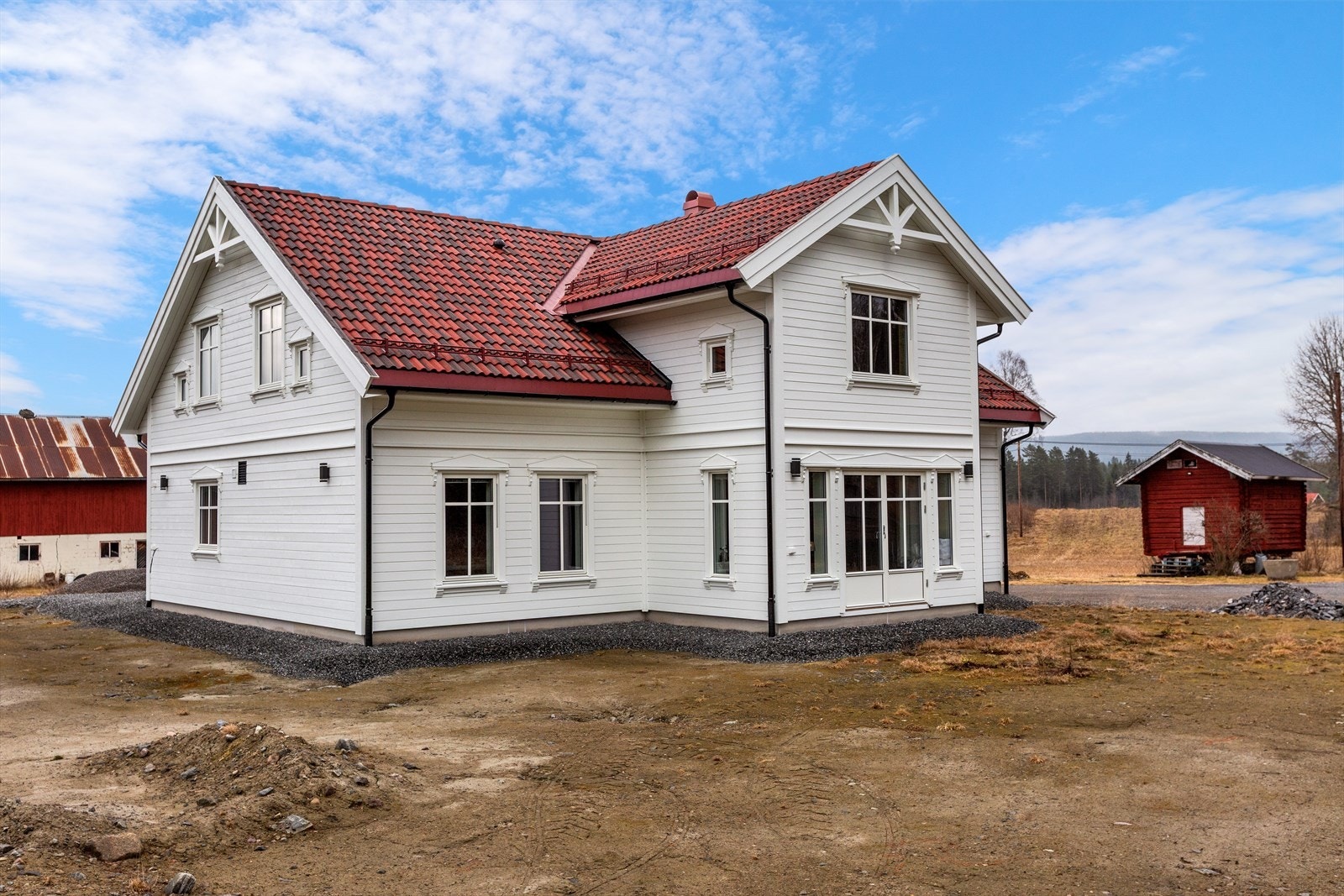 Boligen ble malt ferdig utvendig i 2025 Galleribilde