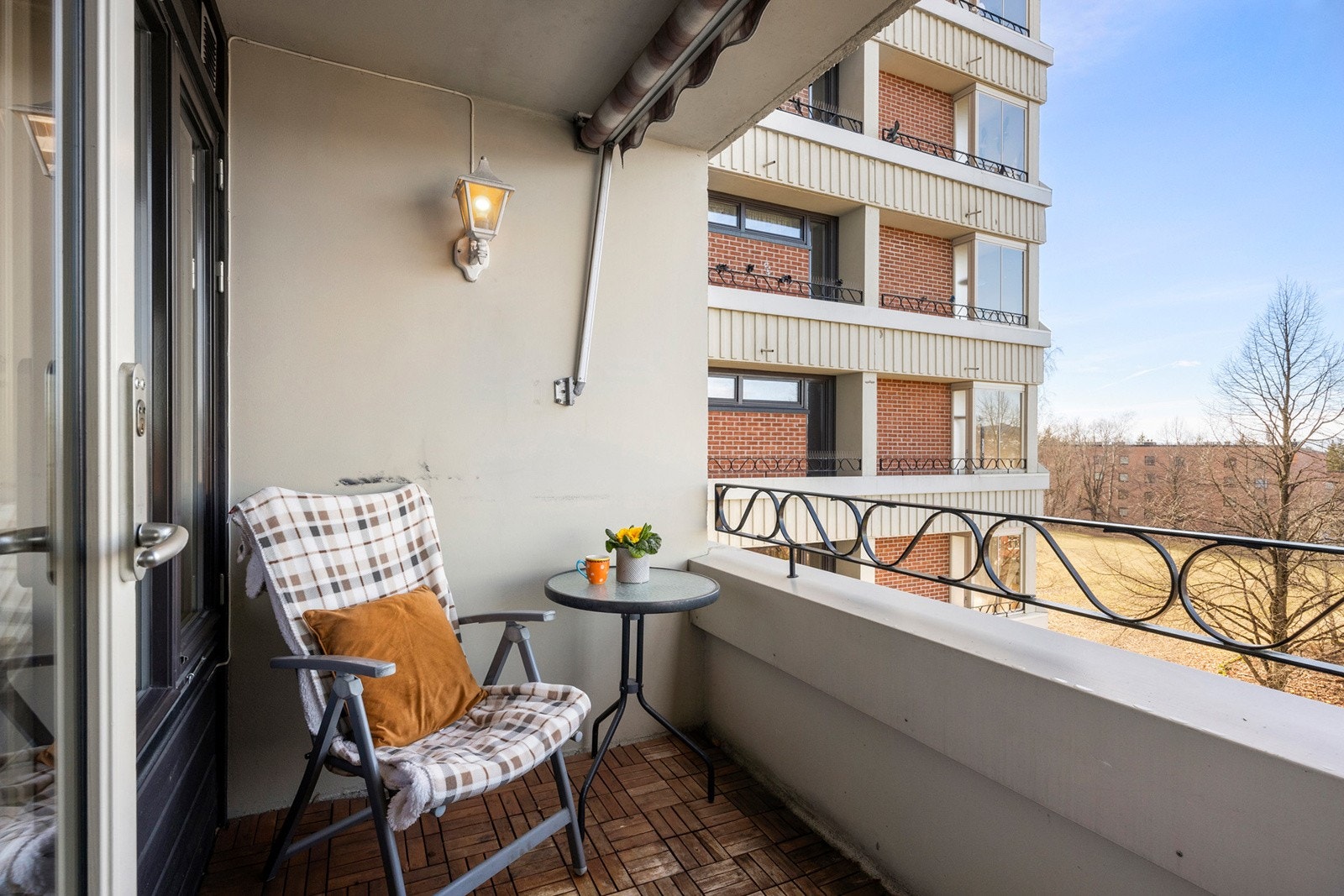 Nordvestvendt balkong på ca 6 kvm med fin utsikt Galleribilde