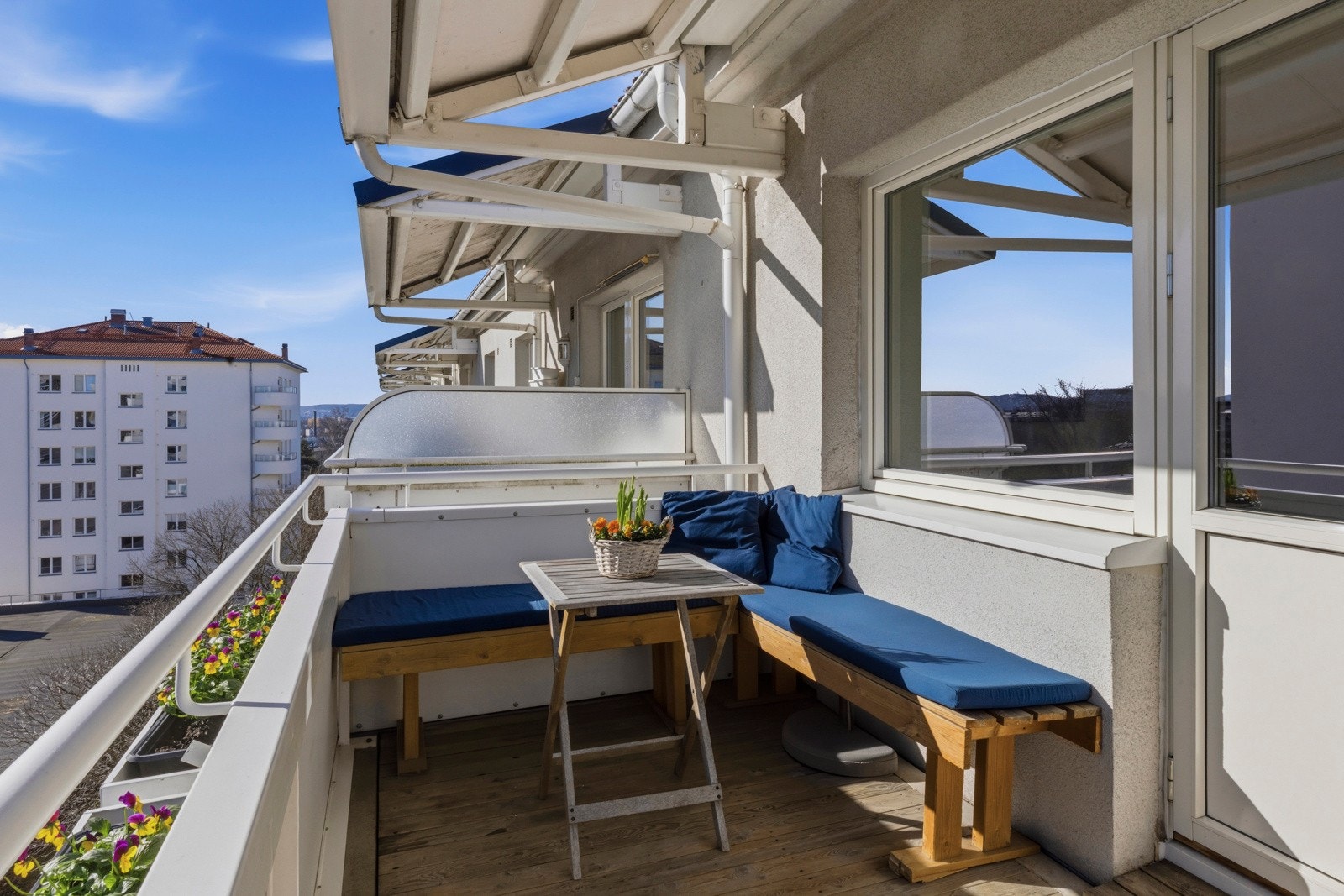 Lyst, attraktiv og meget fin planløsning. Velkommen til visning. Galleribilde