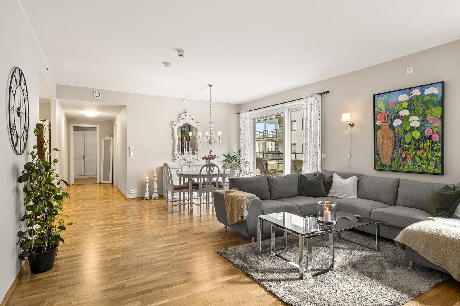 Velkommen til Gamle Beddingvei 5, presentert av EiendomsMegler1 v/ Mette Ledang. Galleribilde