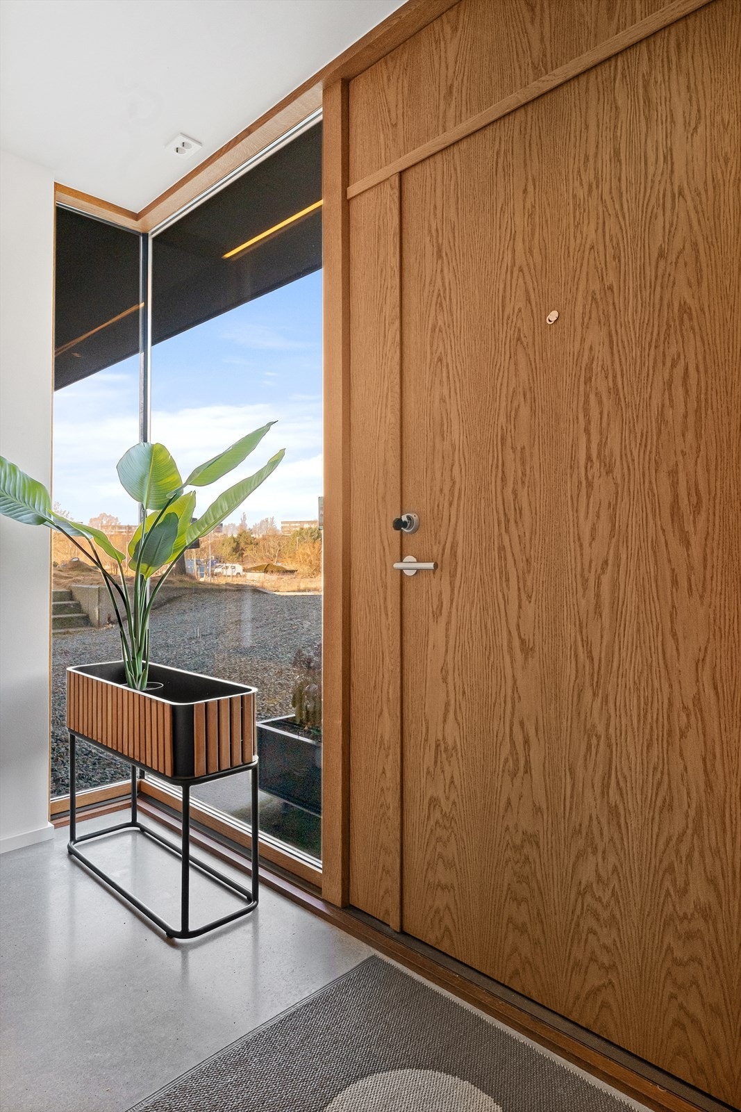 Hovedinngang med dør fra Ege Galleribilde