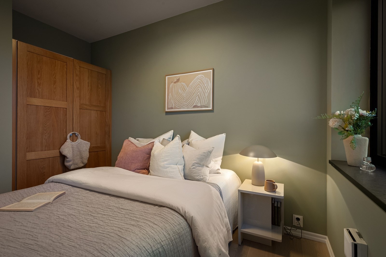 Rommet er smart utformet for å maksimere gulvplassen. Galleribilde