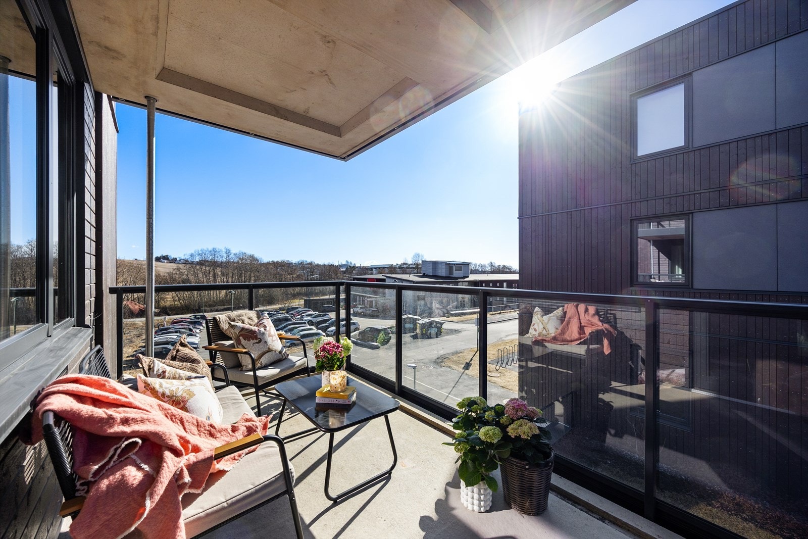 Fra stuen er det utgang til en trivelig balkong på 9 m². Galleribilde