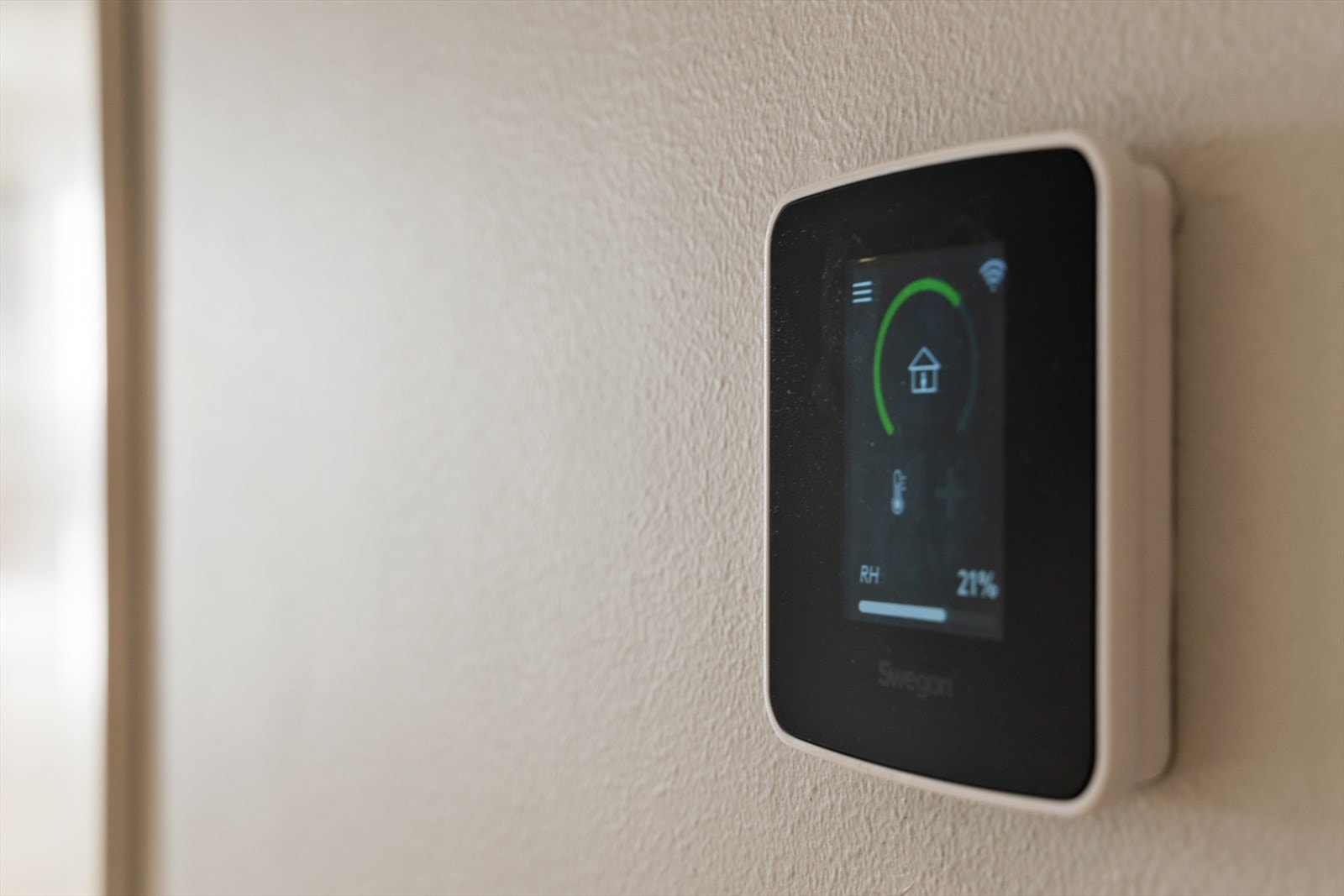 Leiligheten har et moderne system for balansert ventilasjon som sikrer et godt inneklima. Galleribilde