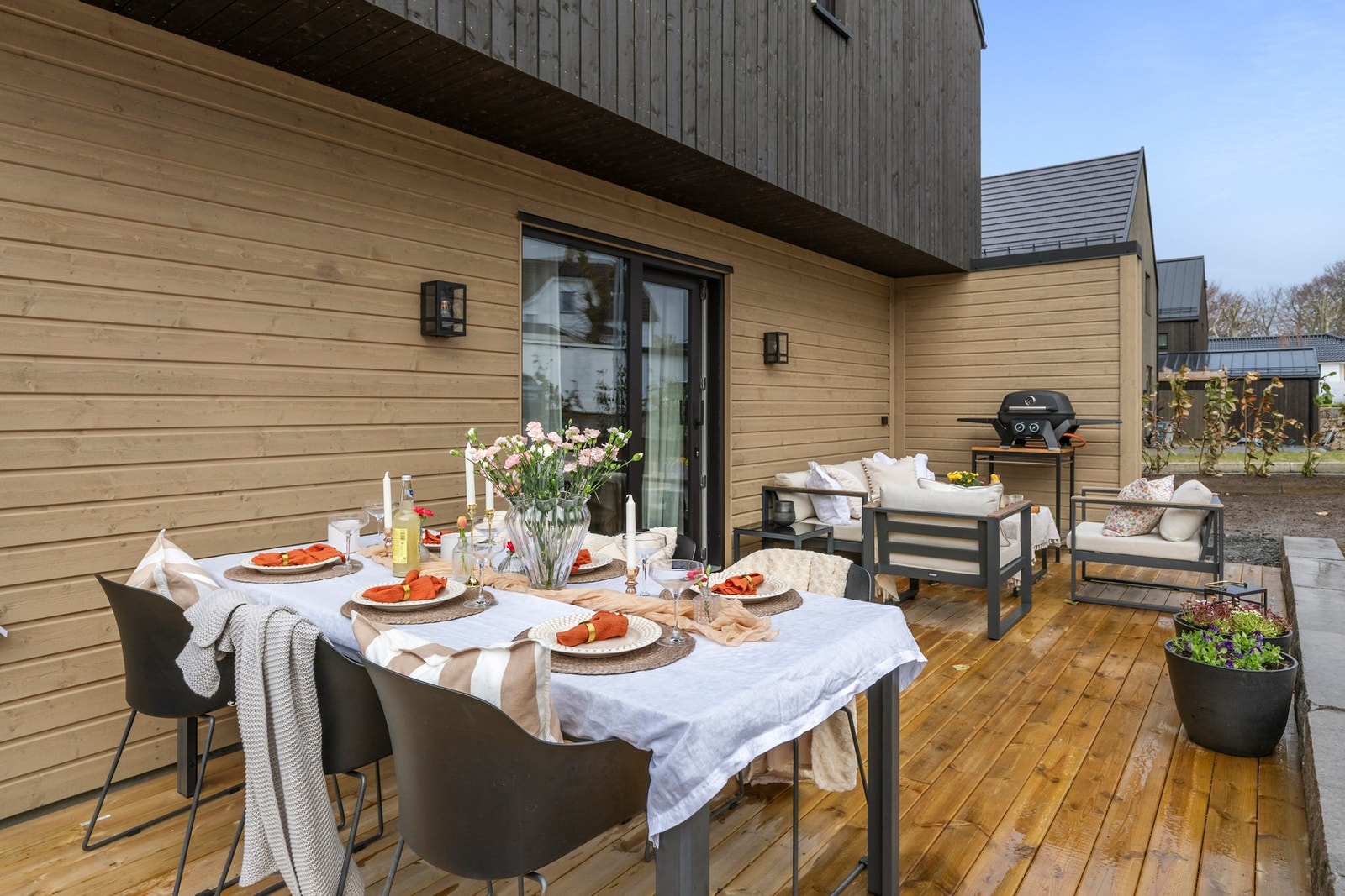 Hagen ligger skjermet, perfekt for solrike sommerdager. Galleribilde