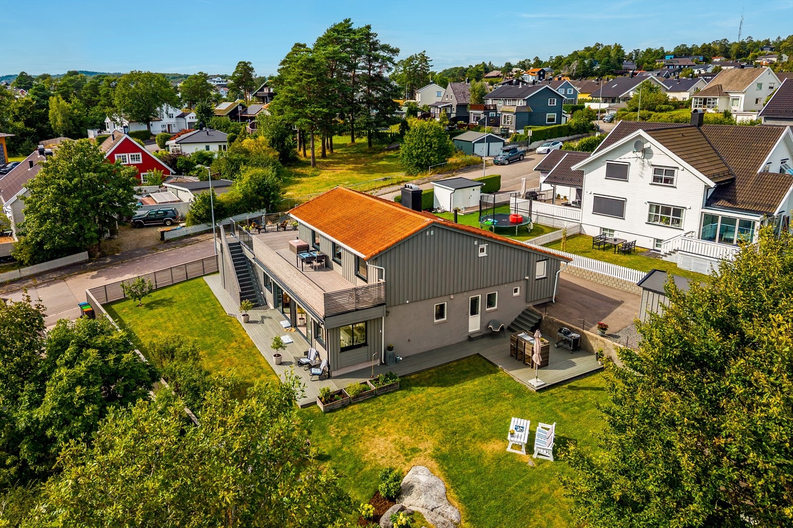 Attraktiv beliggenhet i barnevennlige Byskogen. Galleribilde