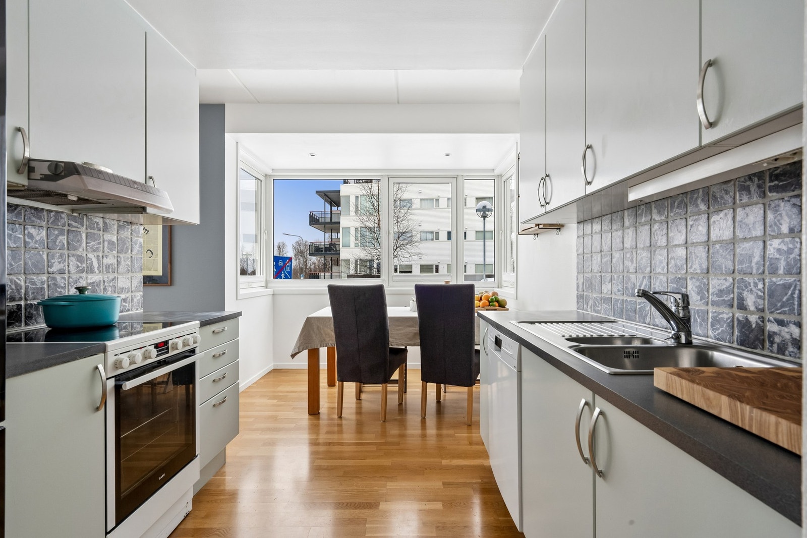 Slik som her Galleribilde