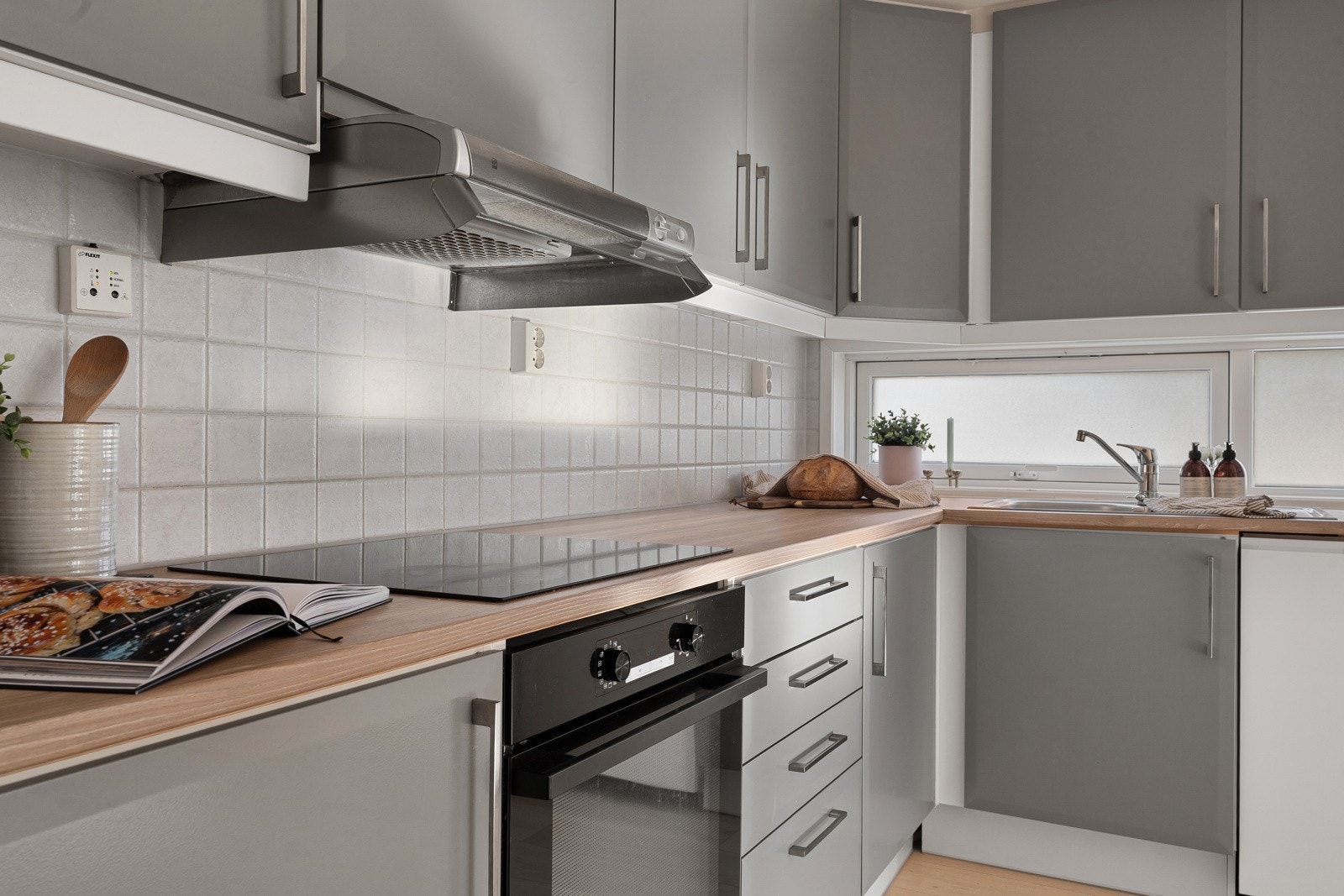 Integrert stekeovn og topp. Galleribilde