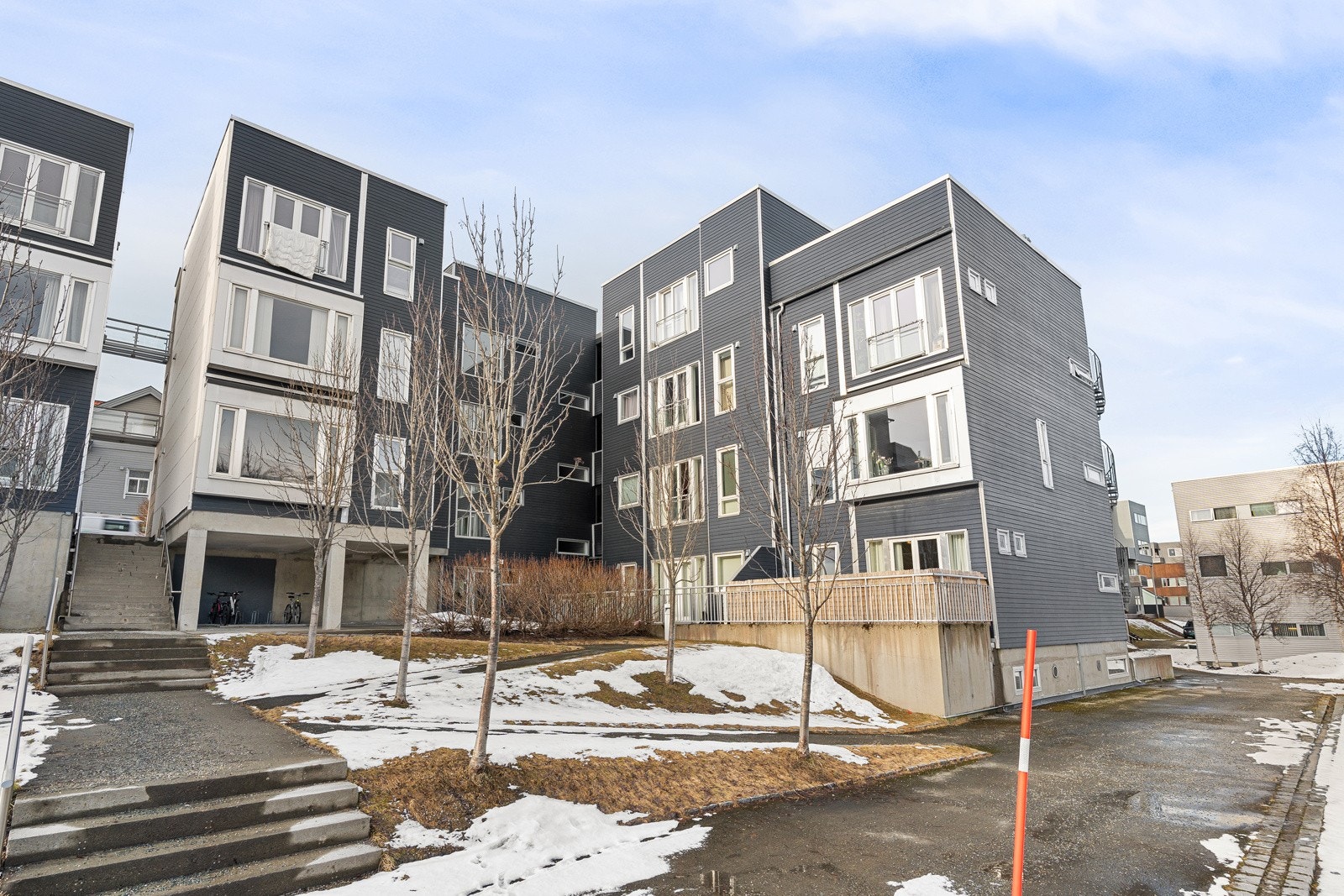 Borettslaget har felles takterrasse og sykkebod for andelshaverne. Galleribilde