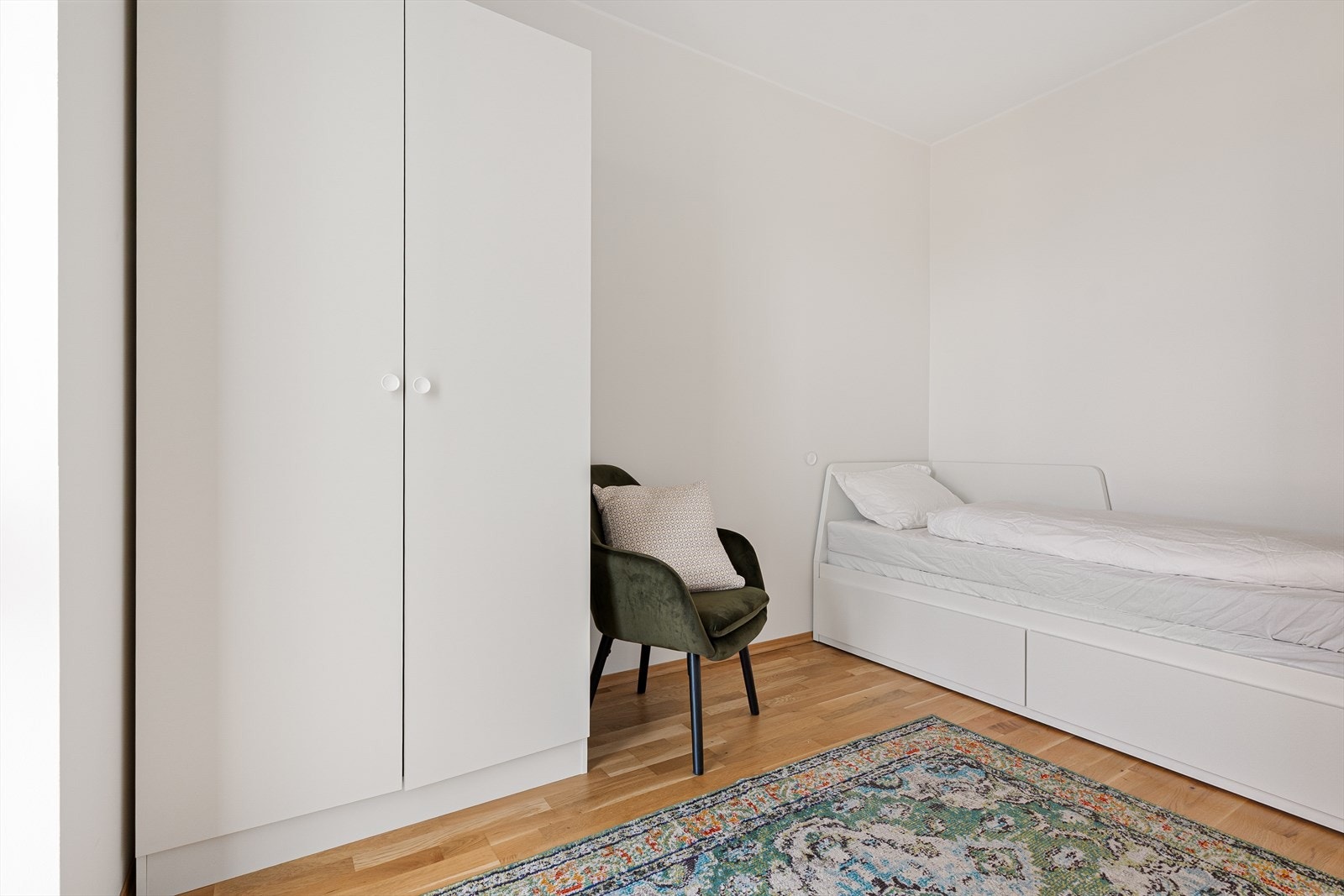 Soverommene måler hhv. 12,1 og 7,4 m². Galleribilde