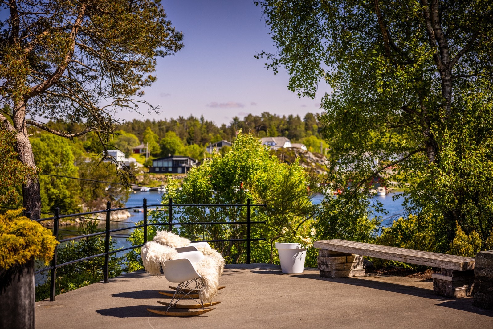 - Platting ved hagestue - Galleribilde