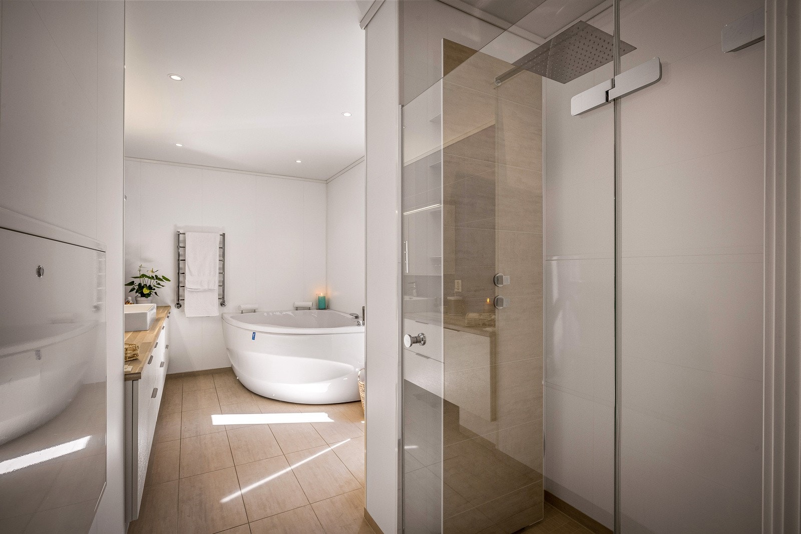 - Bad tilknyttet hovedsoverom - Galleribilde