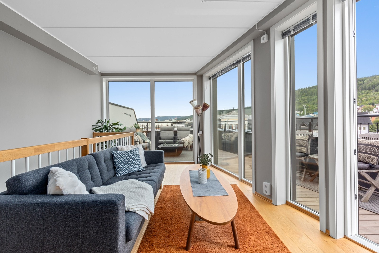 Toppetasjen har fantastiske lysforhold og nær forbindelse med utearealene Galleribilde