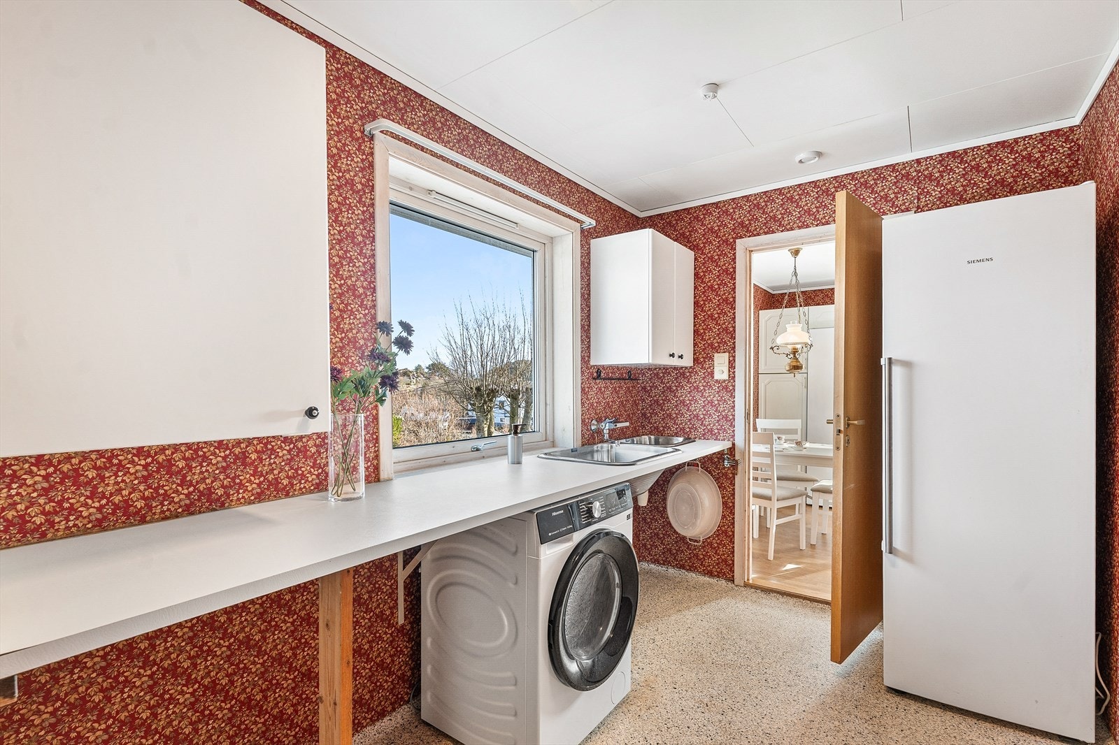 Vaskerom Galleribilde