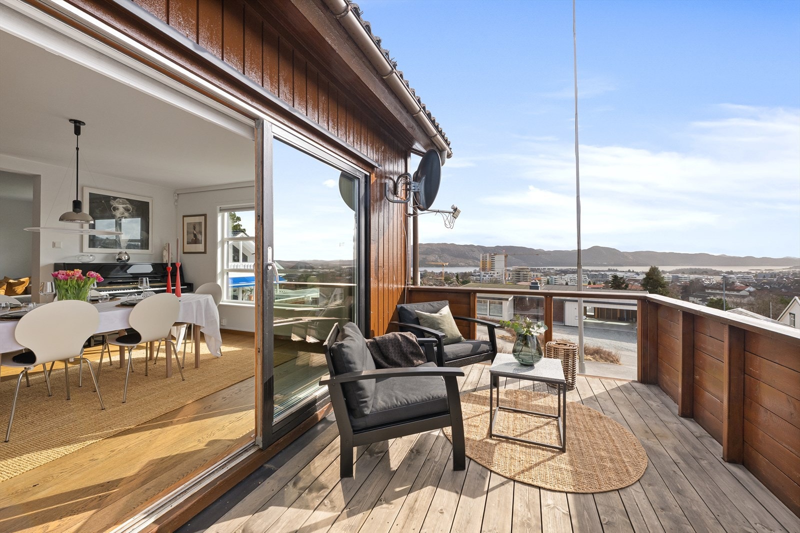 Nyt utsikten og solen Galleribilde