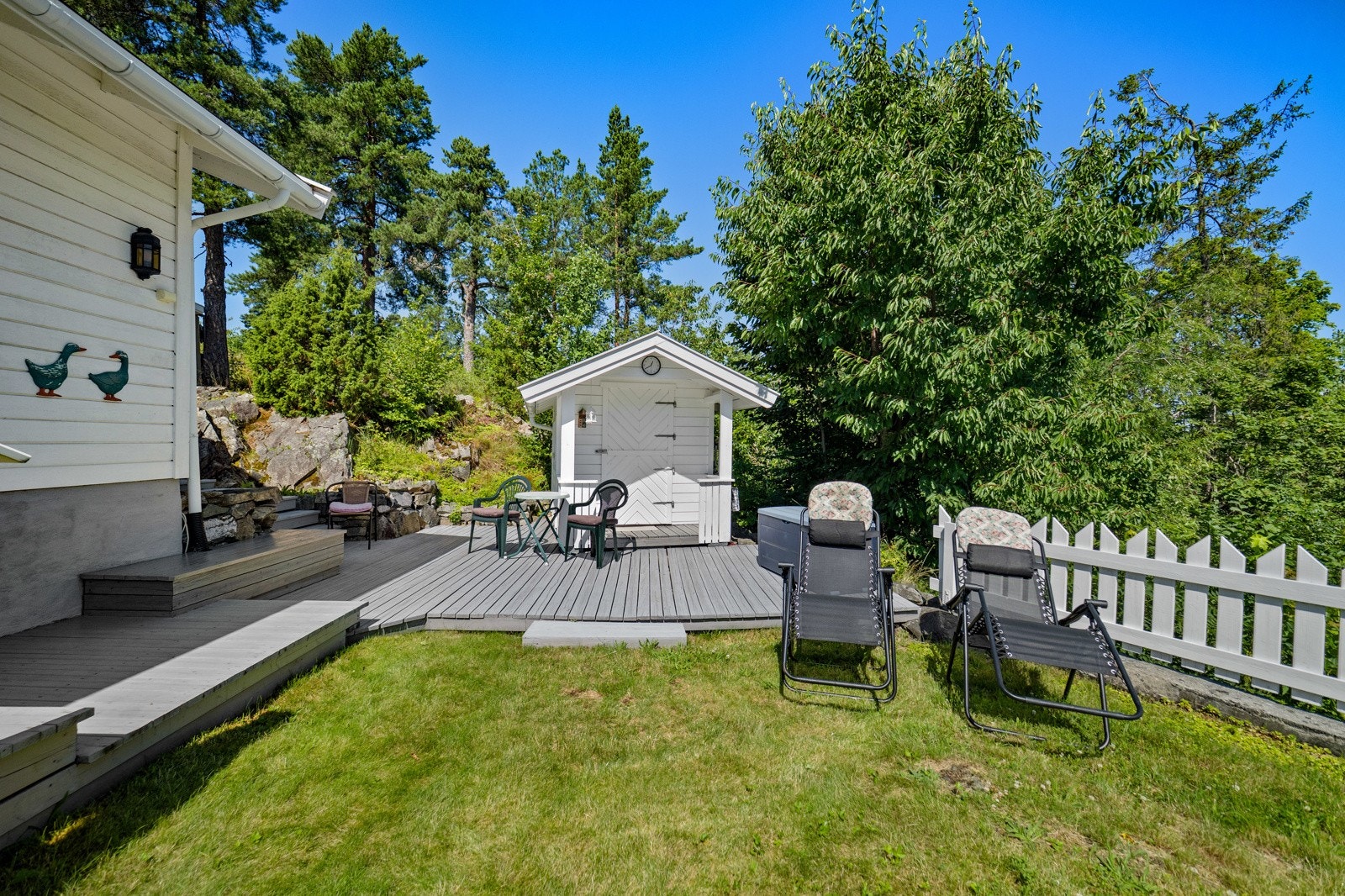 Koselig opparbeidet uteområde Galleribilde