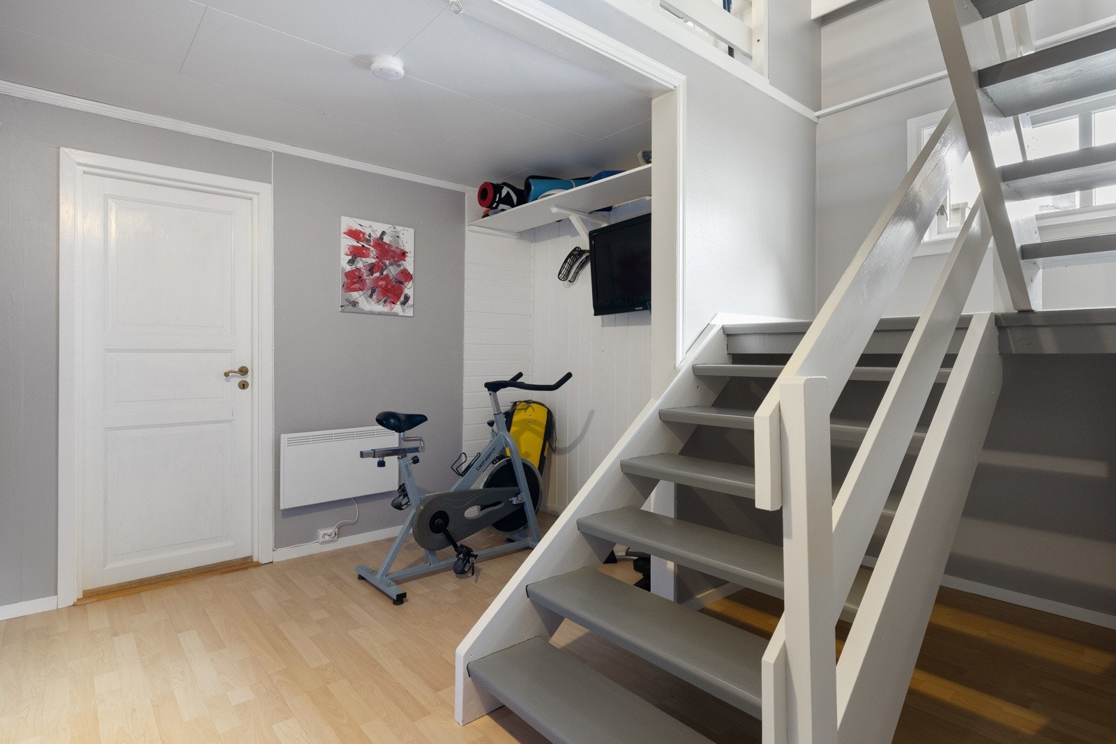 Trappegang i kjeller Galleribilde