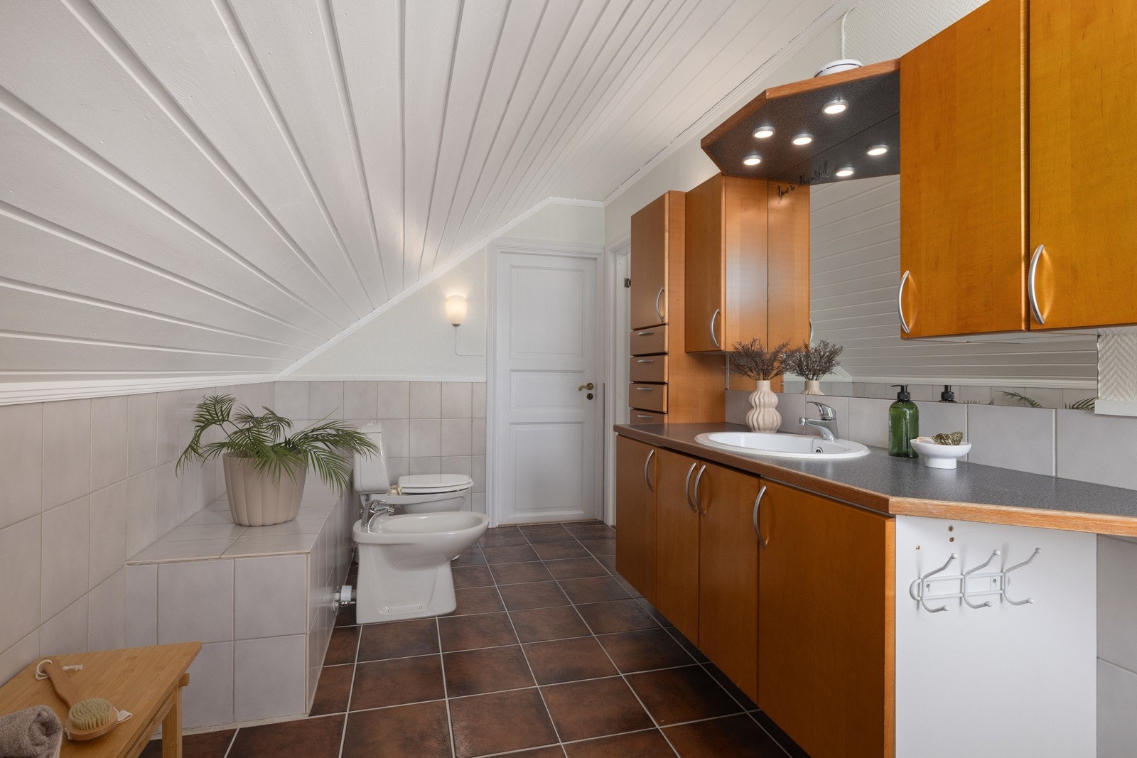 Bad i 2 etasje Galleribilde