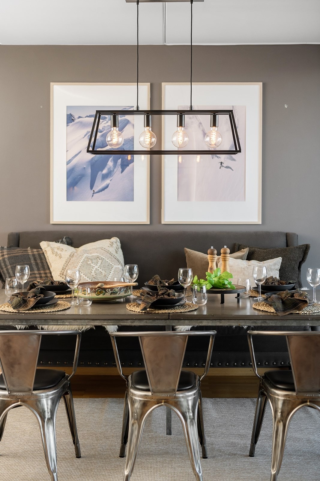 Her er det god plass til et langbord for å samle familie og venner. Galleribilde