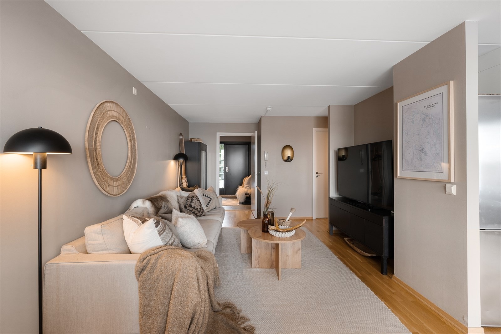 I oppholdsrommet er det plass til møblement som sofa Galleribilde