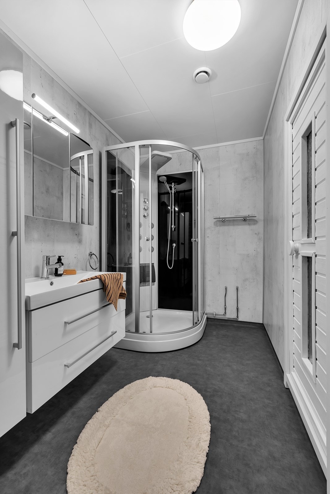 Bad underetasje Galleribilde