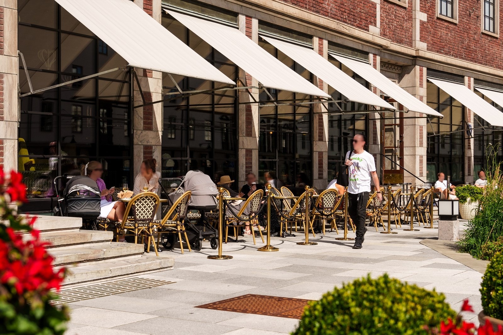 Sommerrro. Galleribilde