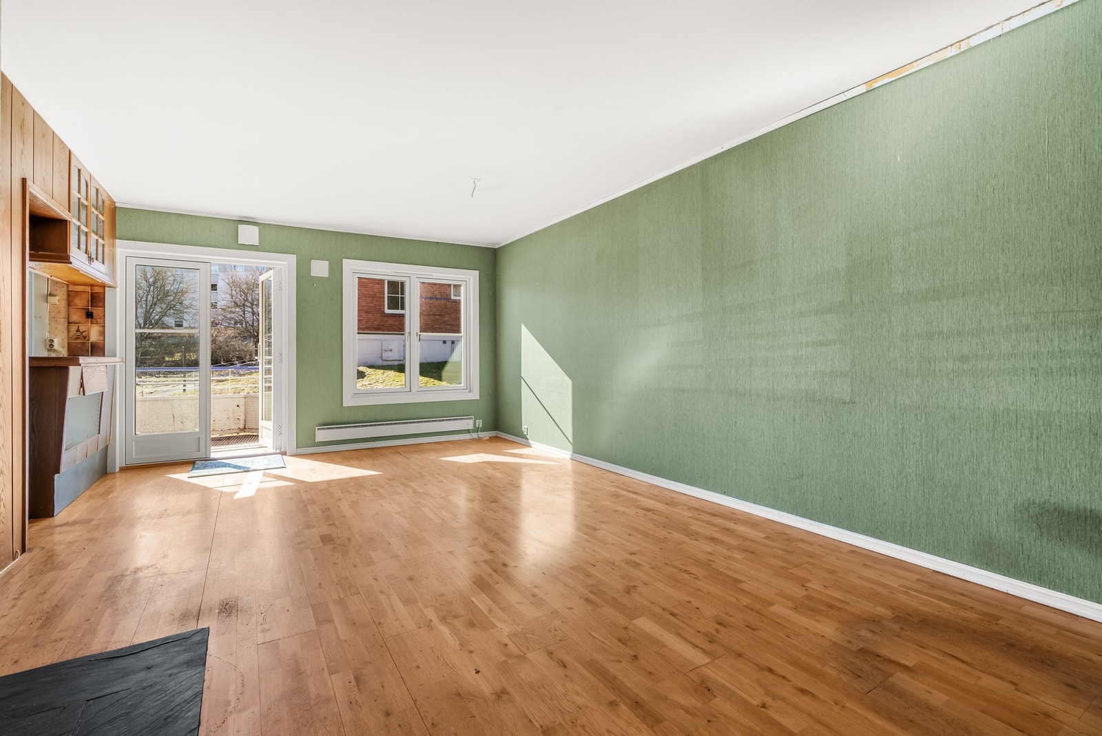 Alle vinduer og verandadører ble skiftet i regi av borettslaget i 2019, og det er nye lufteventiler fra 2020. Galleribilde