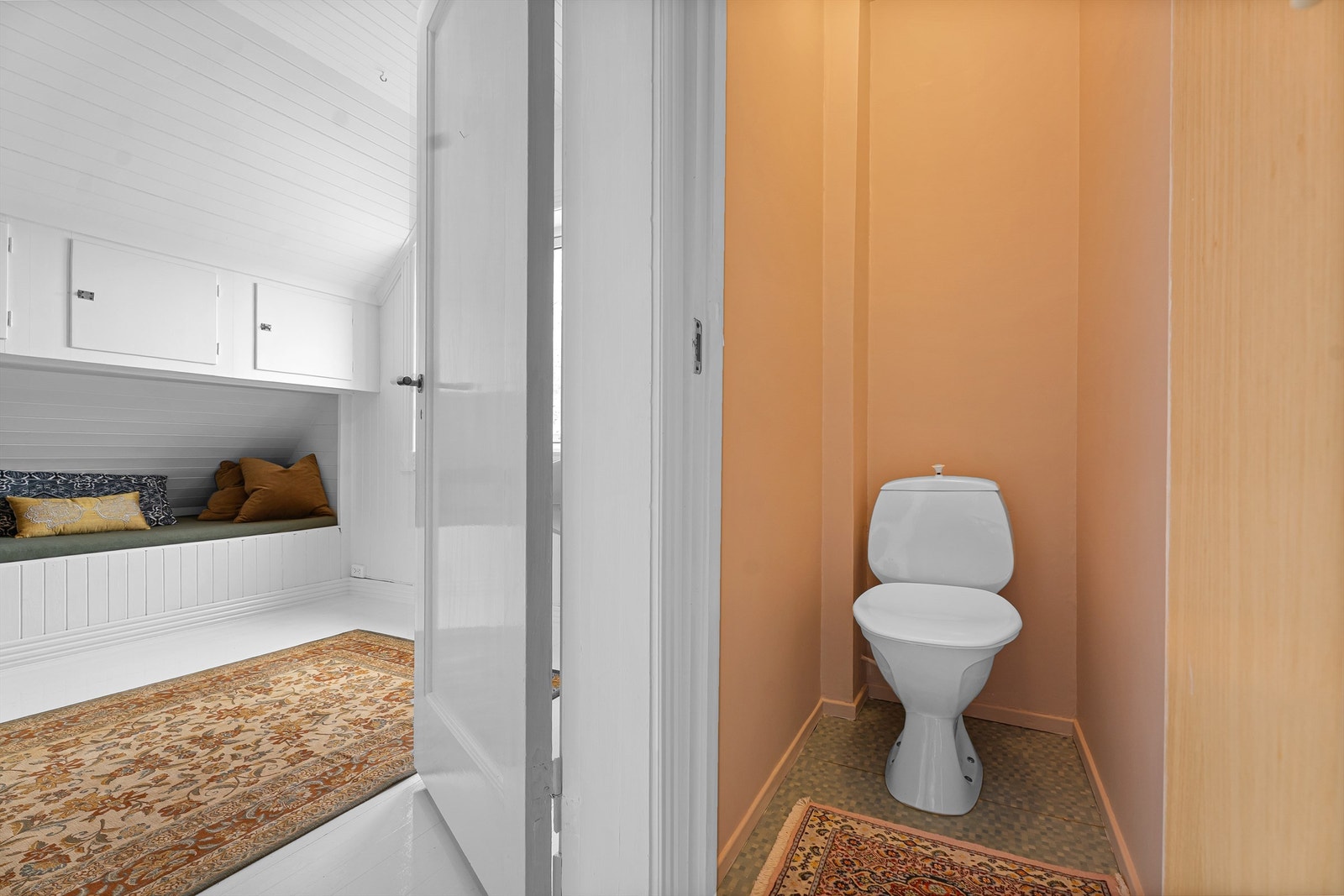 Separat toalett i 2 etg. Galleribilde