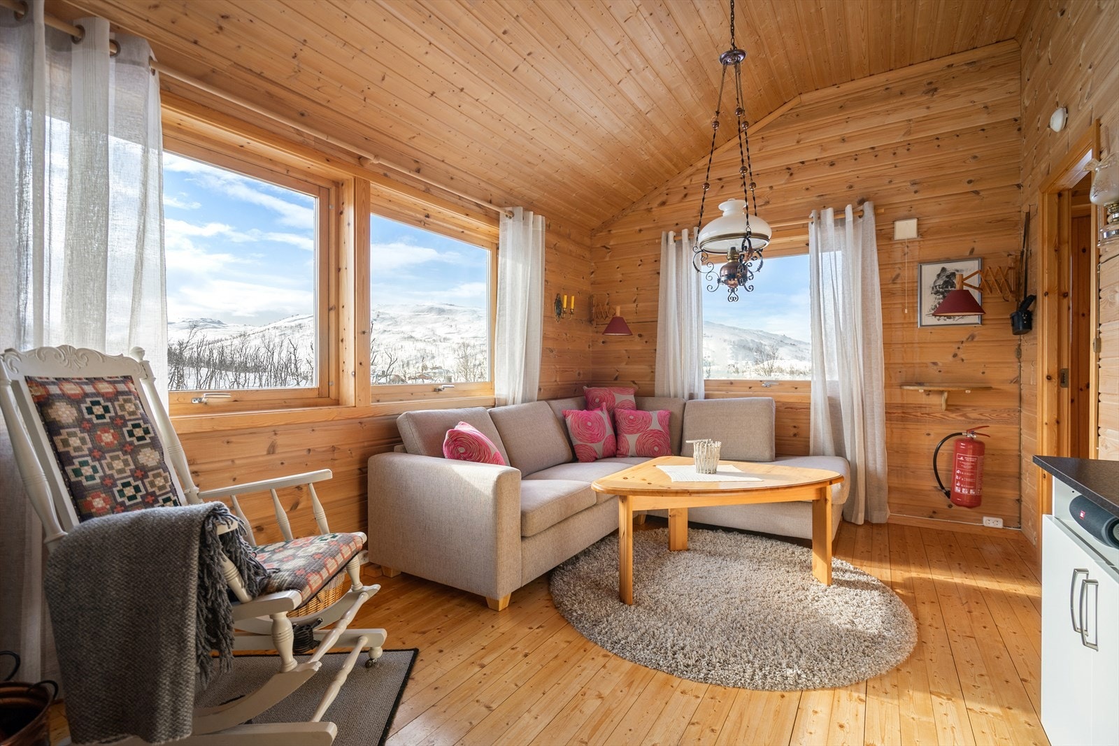 Koselig innredet fritidsbolig. Galleribilde