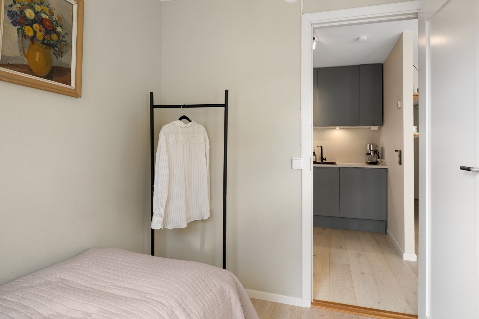 - Soverom mot kjøkken - Galleribilde