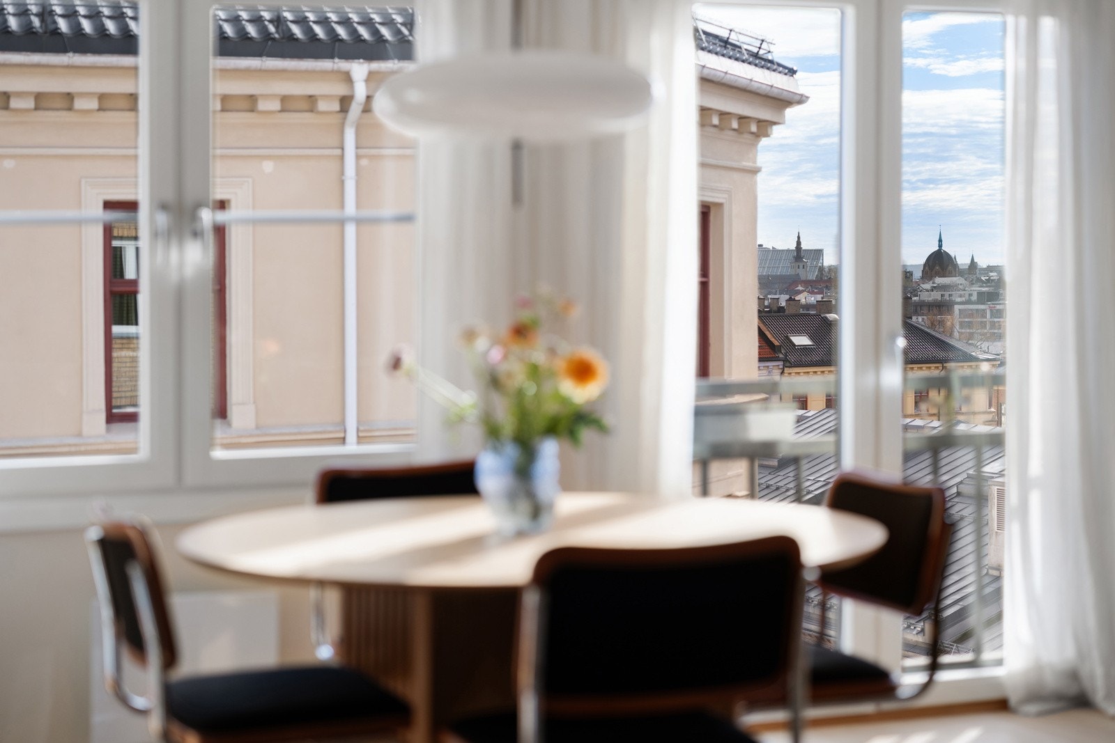 - Solskjerming er montert på vinduer - Galleribilde