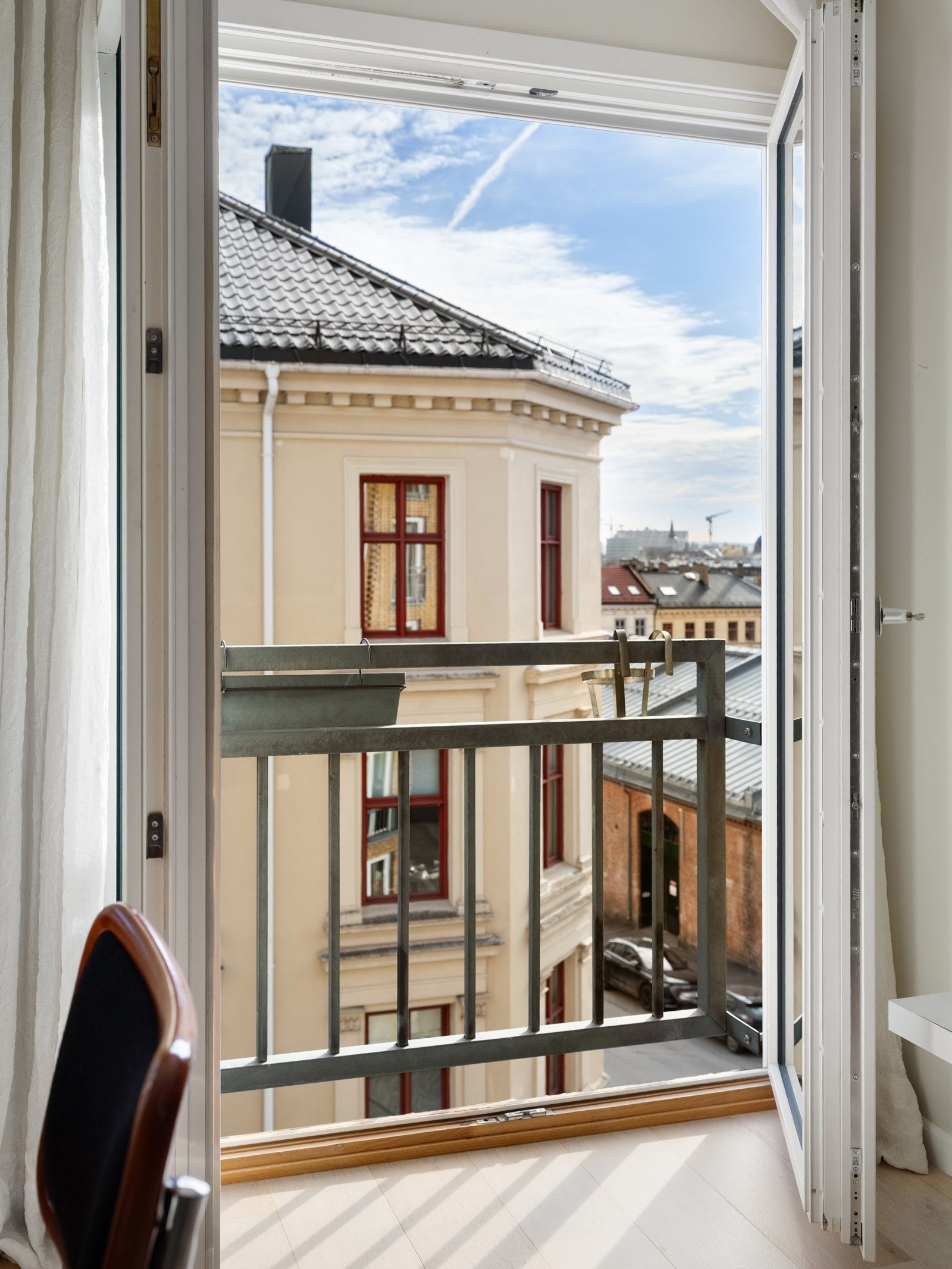 - Fransk balkong og vinduer ble skiftet 2016 (2018 i hovedsoverom) - Galleribilde