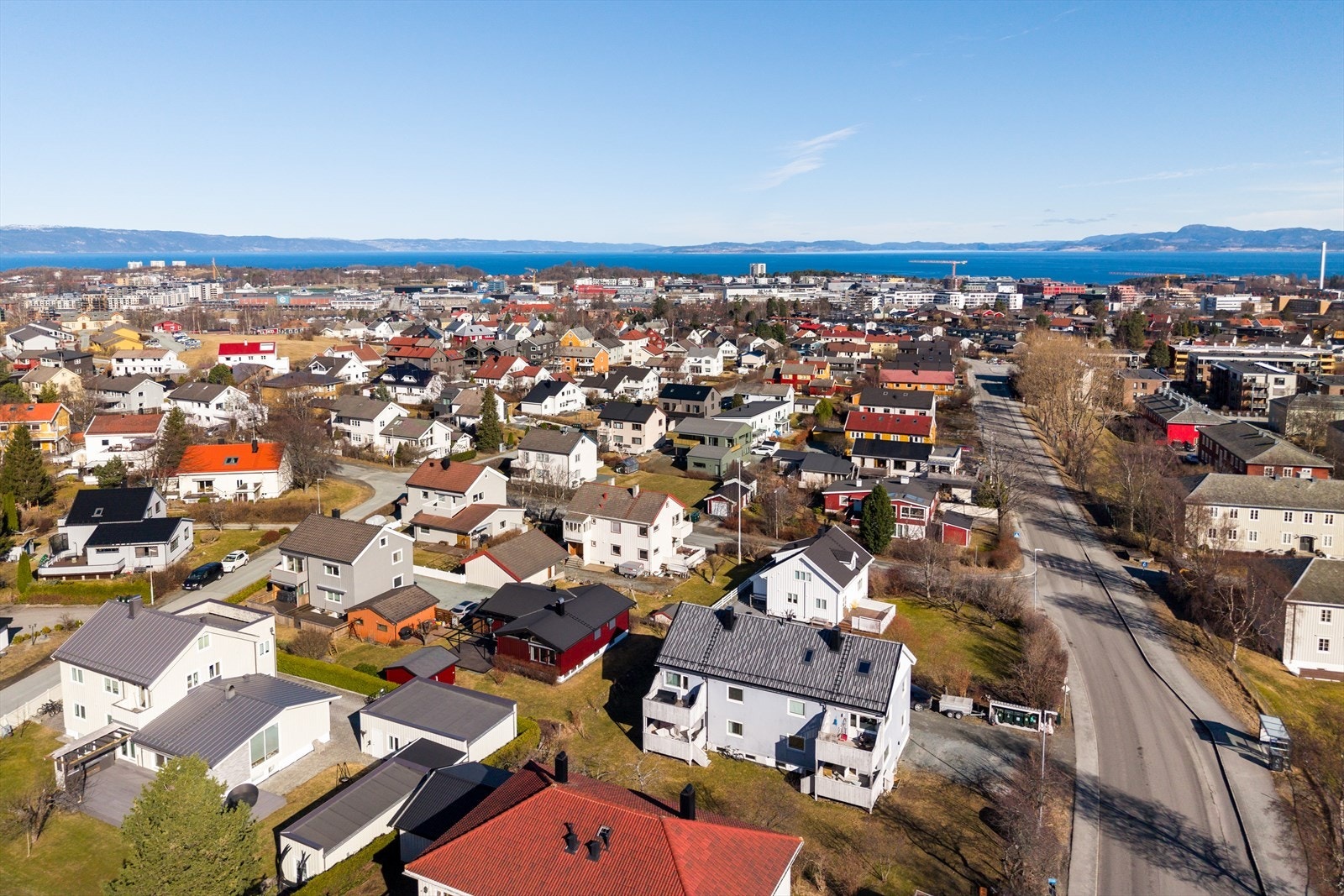 Har du spørsmål til boligen eller ønsker privat visningsavtale? Ta kontakt med megler Olaf E. Rønning på tlf. 478 69 306! Galleribilde