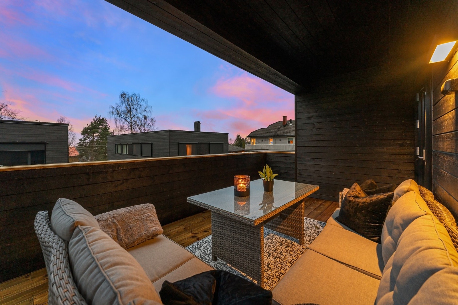 Vestvendt terrasse på 16 m² Galleribilde