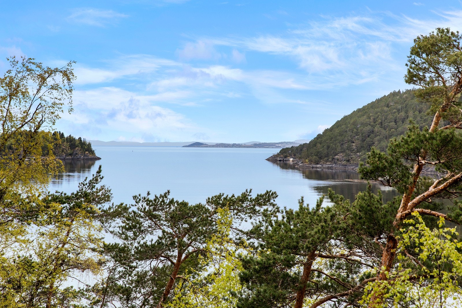 Her kan man virkelig finne roen med lange sommerkvelder, magiske solnedganger og frisk, god sjøluft. Galleribilde