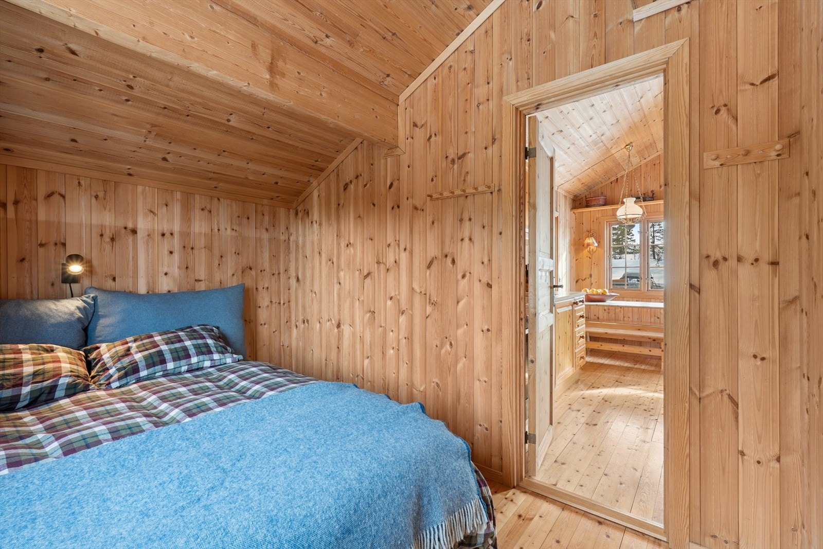 Hovedsoverom med dobbeltseng. Galleribilde