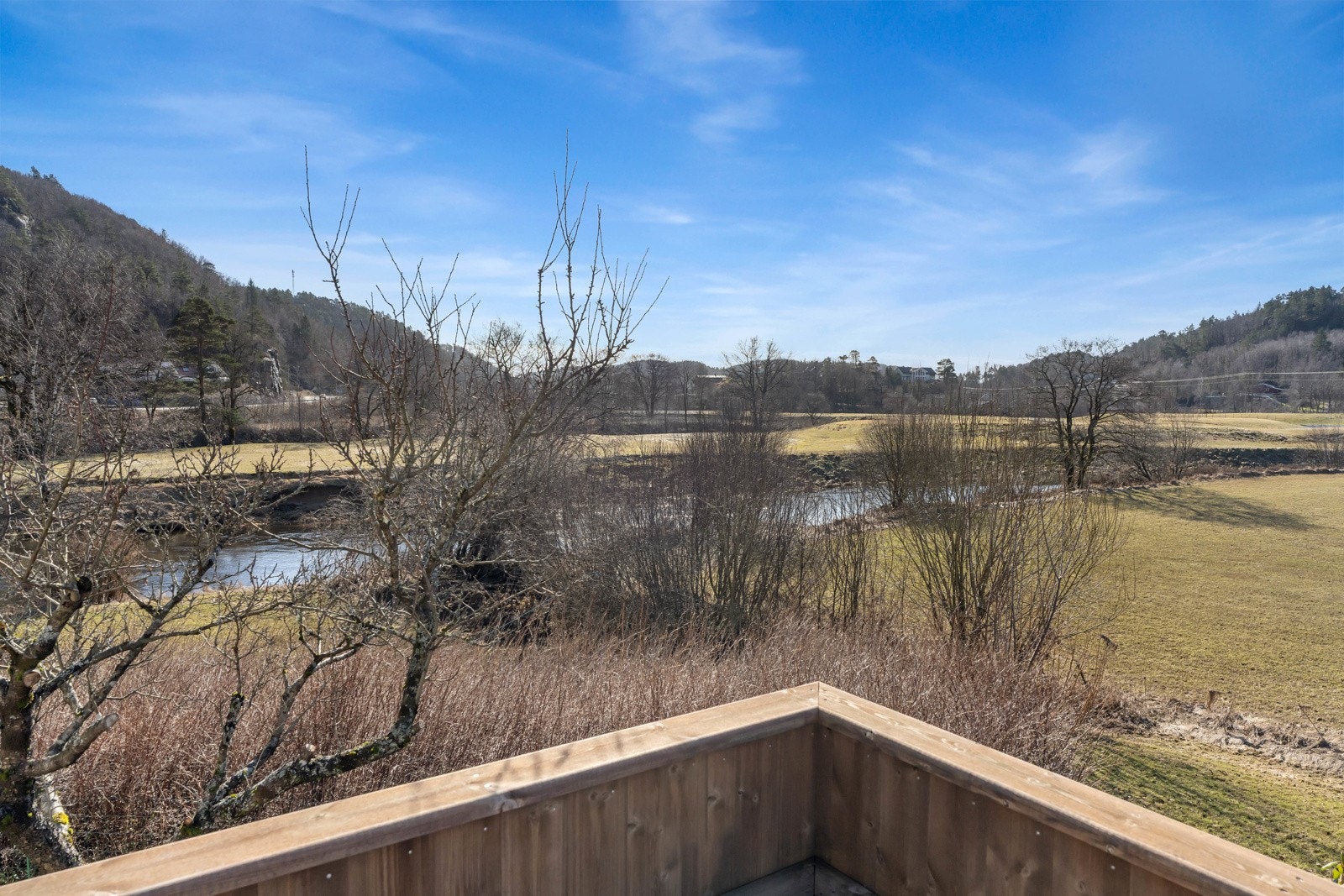 Fin utsikt til Songdalselva. Galleribilde