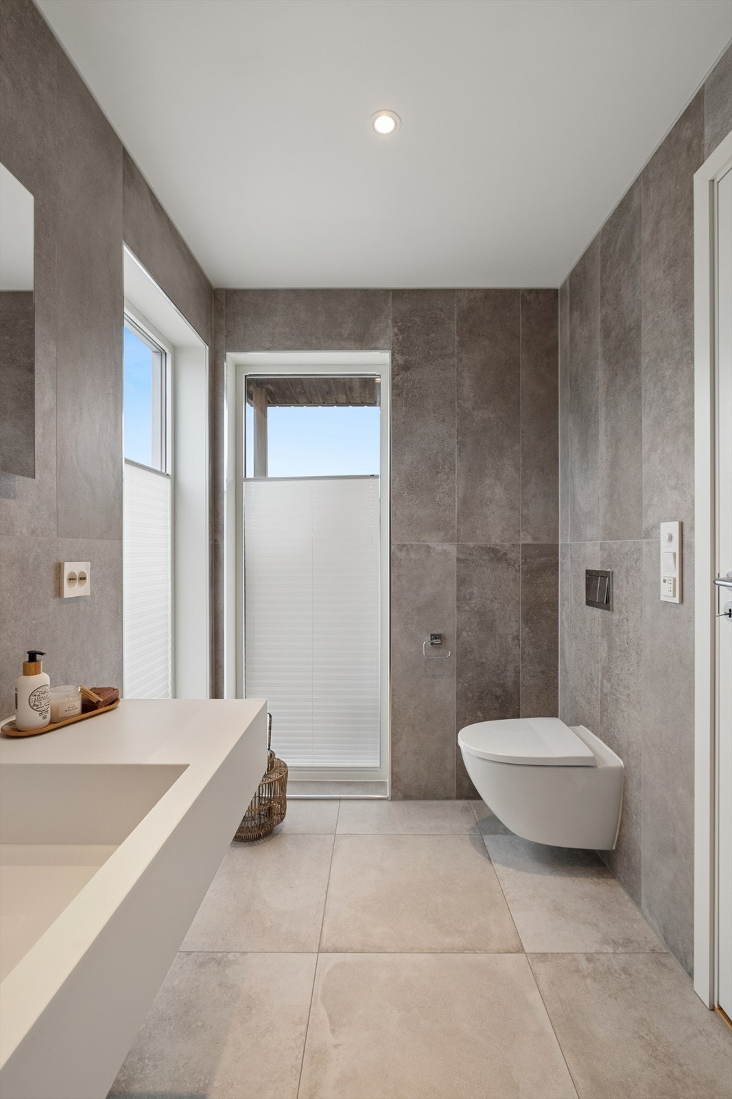 Boligen har også et eget toalettrom ved entré/gang. Galleribilde