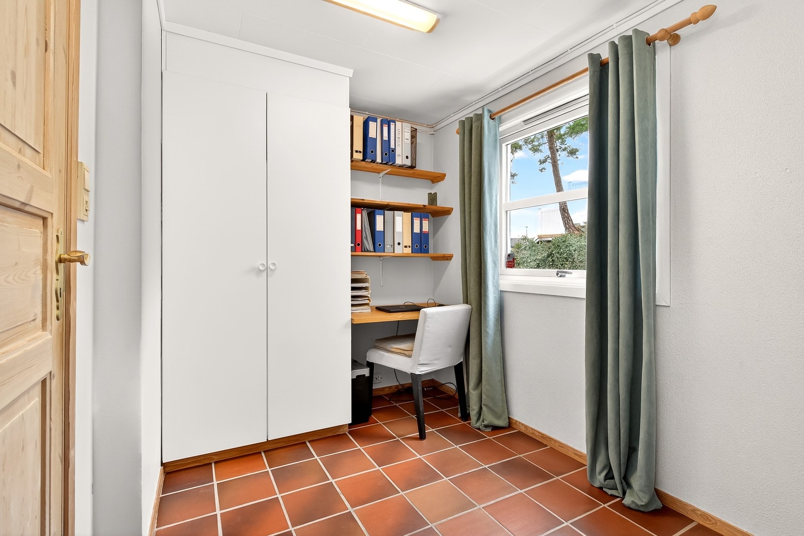 Soverom med mulighet for kontor Galleribilde