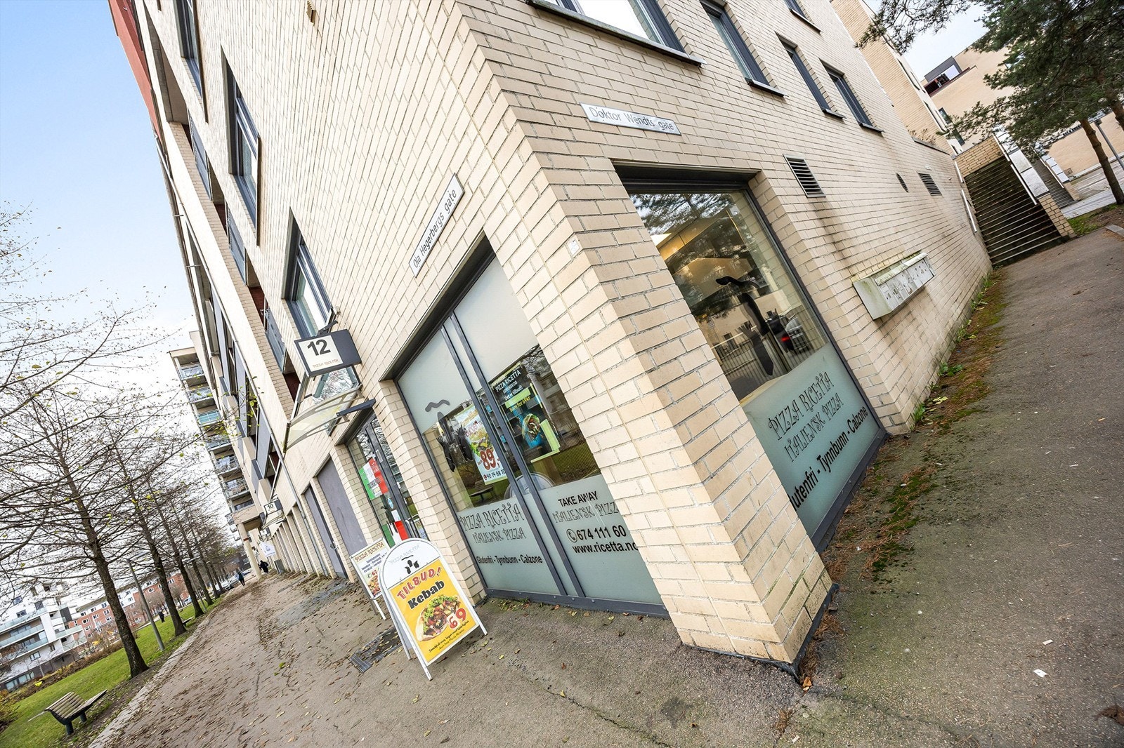 Beliggenheten er sentral med kort vei til det meste Lørenskog har å by på. Galleribilde