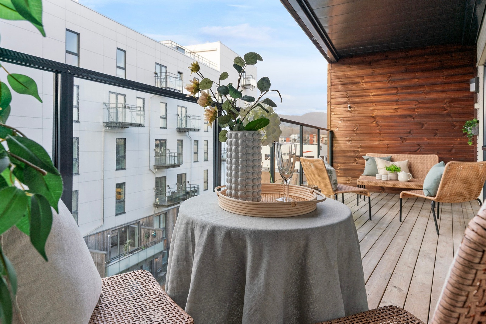 Dette er en arealeffektiv og innbydende leilighet med god beliggenhet i det attraktive sameiet på Horisont Galleribilde