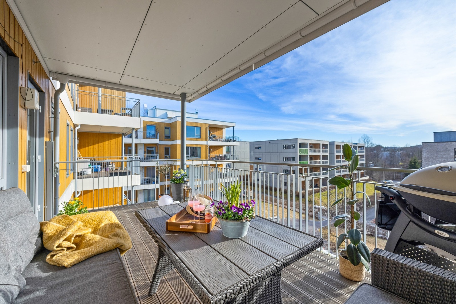 Magnus Grasmo v/EIE eiendomsmegling har gleden av å presentere Ødegårds vei 9! Galleribilde