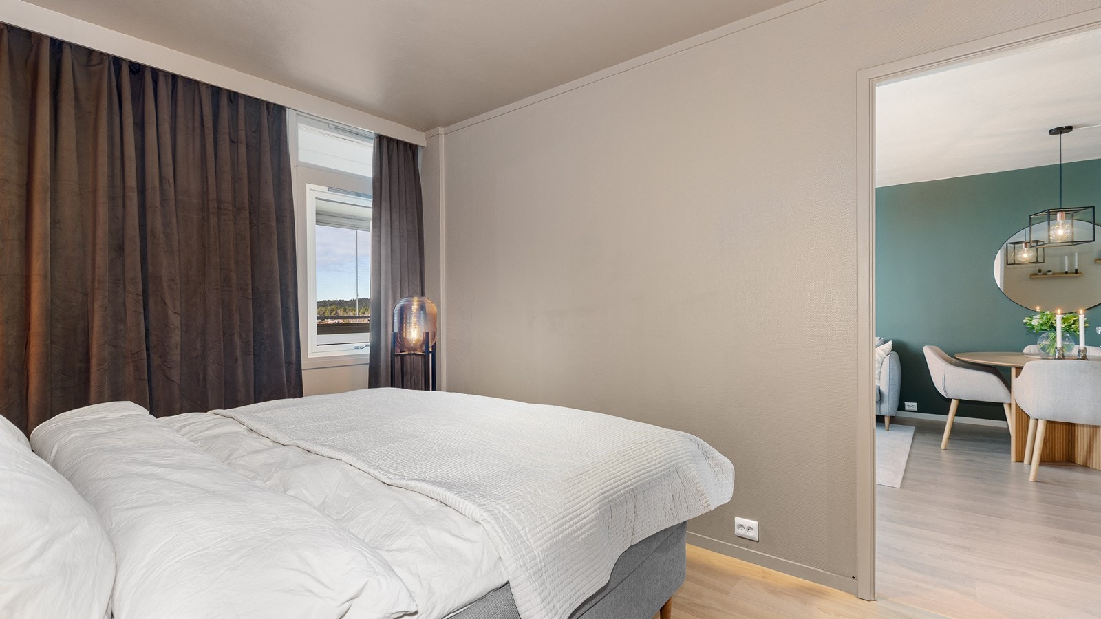 Fra stua er det adkomst til soverommet Galleribilde