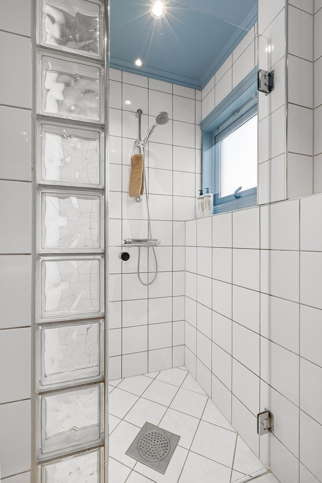 Badet har varmekabler. Galleribilde