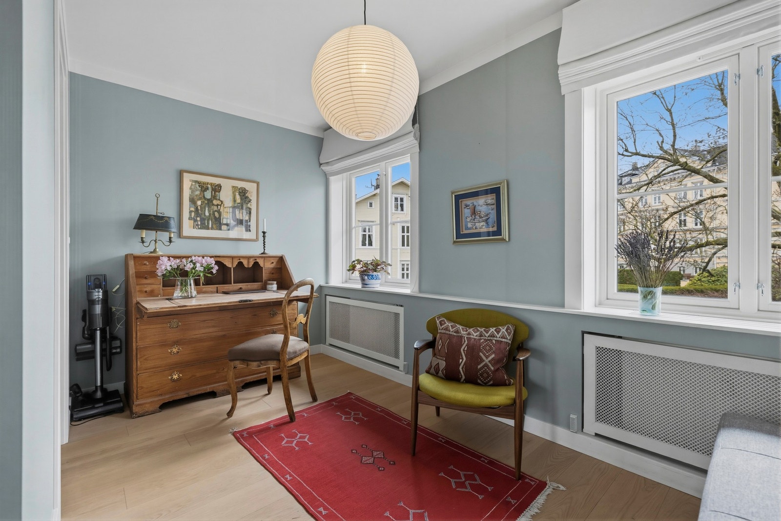 Rommet kan enkelt innredes etter egne preferanser, enten det er behov for et hjemmekontor, barnerom eller et komfortabelt gjesterom. Galleribilde